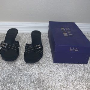 Stuart WeitzmanTwistab Black Nappa heels like new!